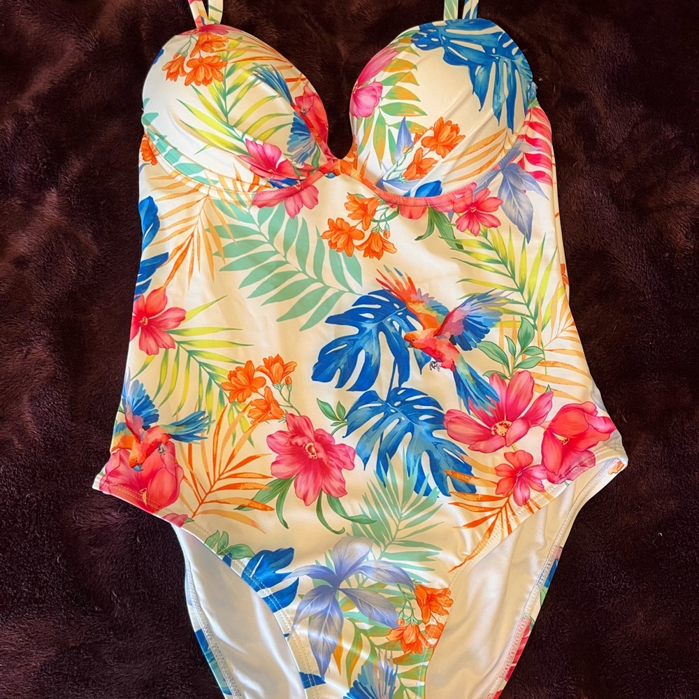 Cupshe Floral Burst One-Piece Swimsuit